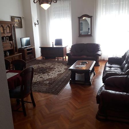 Piac Utcai Apartman 2 Debrecen Exteriör bild