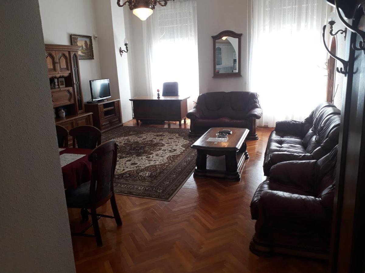Piac Utcai Apartman 2 Debrecen Exteriör bild