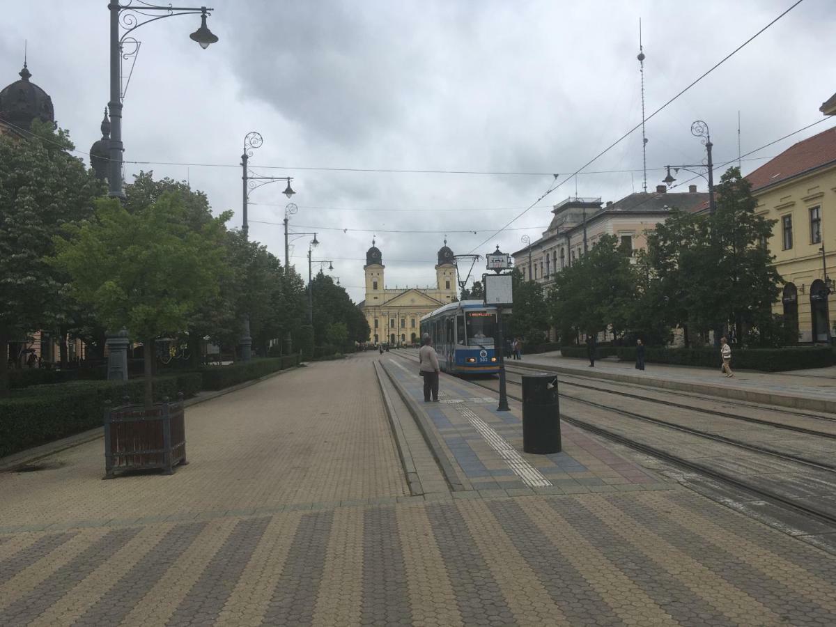 Piac Utcai Apartman 2 Debrecen Exteriör bild