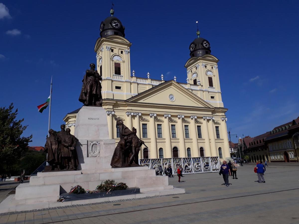 Piac Utcai Apartman 2 Debrecen Exteriör bild